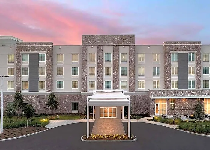 Hilton Garden Downtown 3*